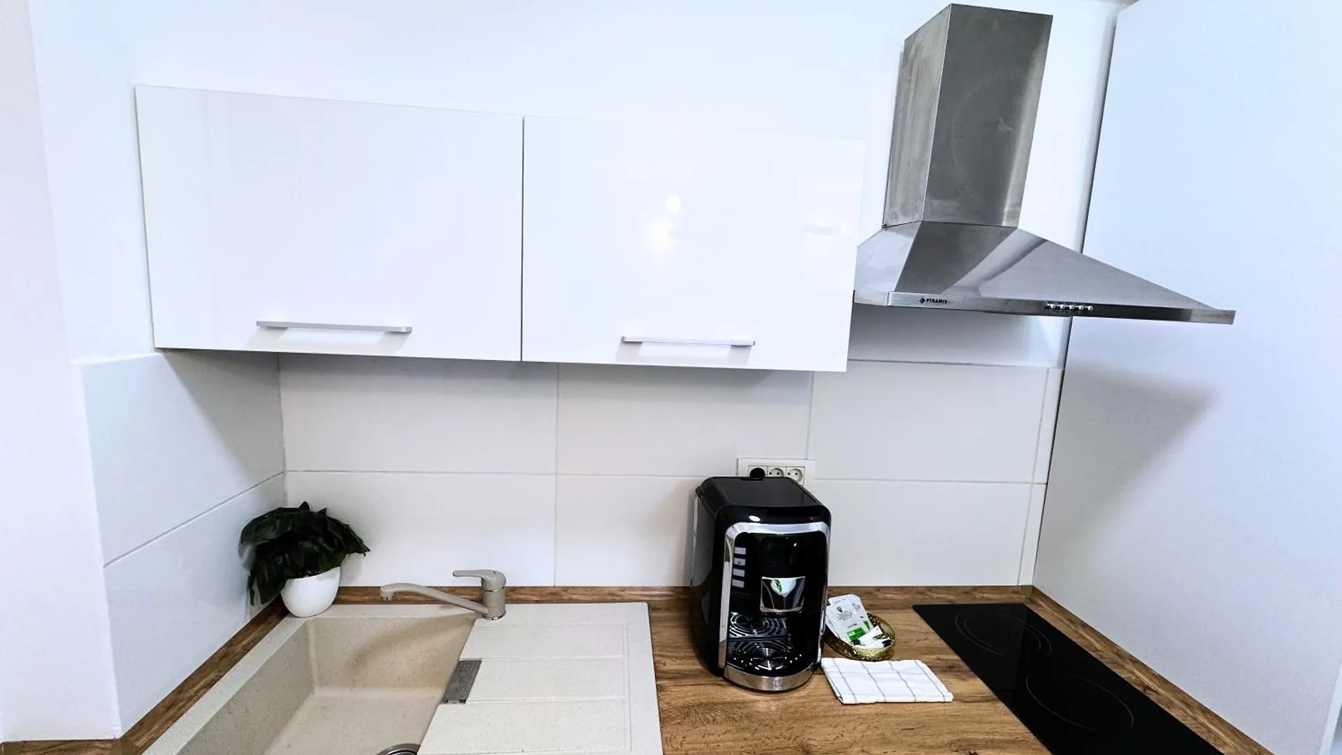 Metropole Apartments Romana Square Бухарест Румыния